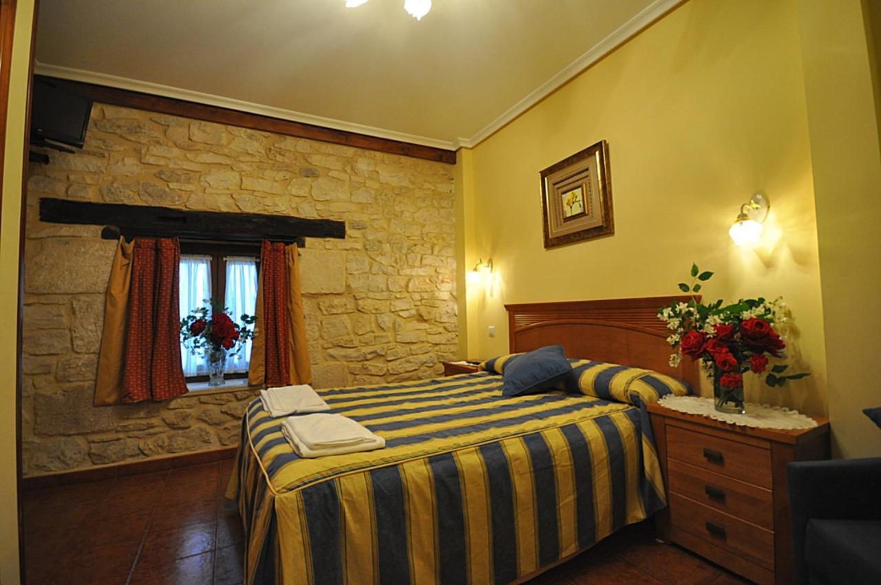 Hotel Rural Anamari Ciguenza  Buitenkant foto
